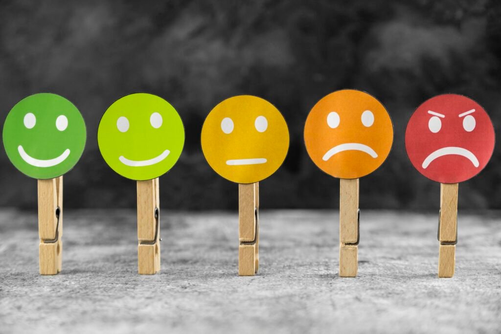 Apprendre à écouter ses émotions avec la sophrologie (au lieu de les subir !) johwa sophrologie gestion emotions lille loos visio